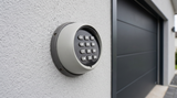 Belko® Wireless Keypad/Fernbedienung mit Zahlenfeld für Schwing- & Roll-Tore für Garagentor-Antrieb, 2 Kanal, 433 Mhz, Codetaster